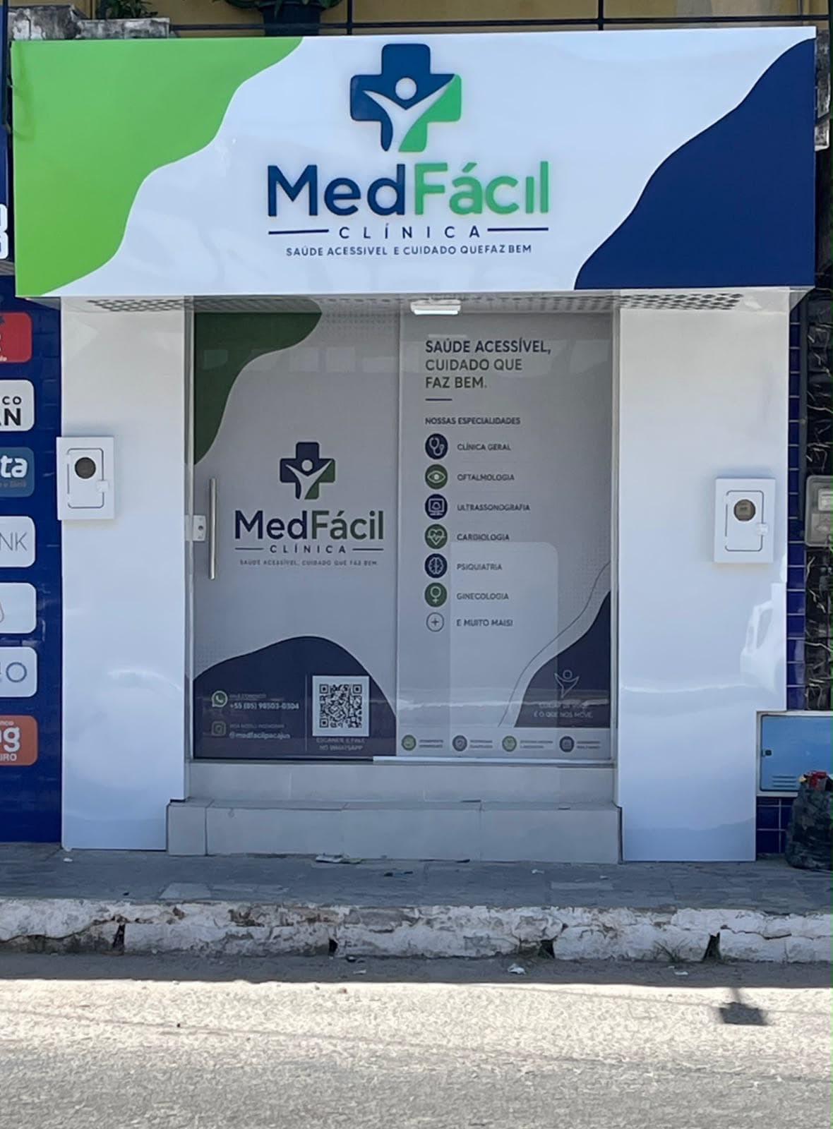 Fachada da MedFácil Clínica, na R. Francisco Lopes, em Pacajus